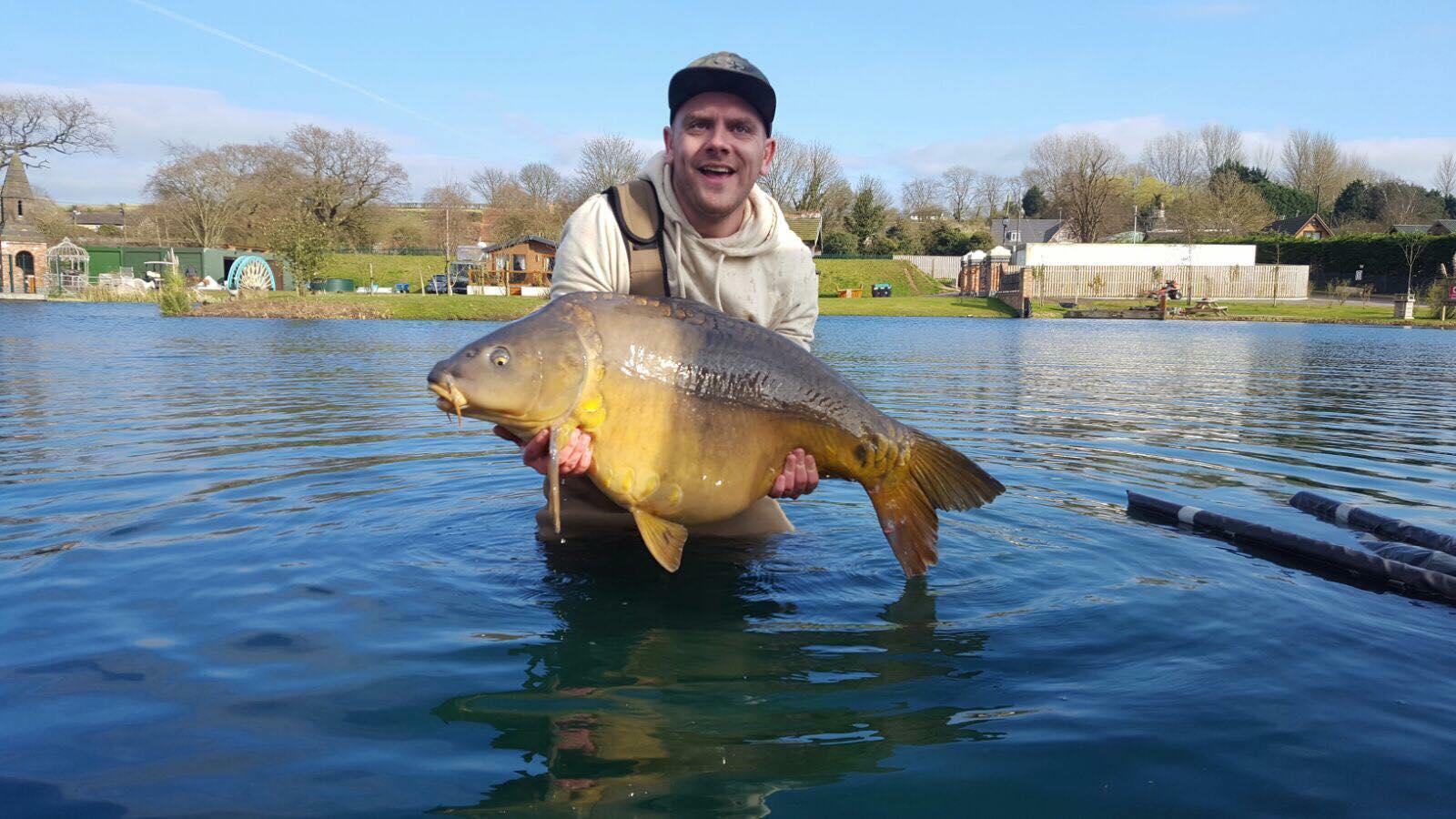 Caistor Fishing Lakes and Caravan site - Image 2