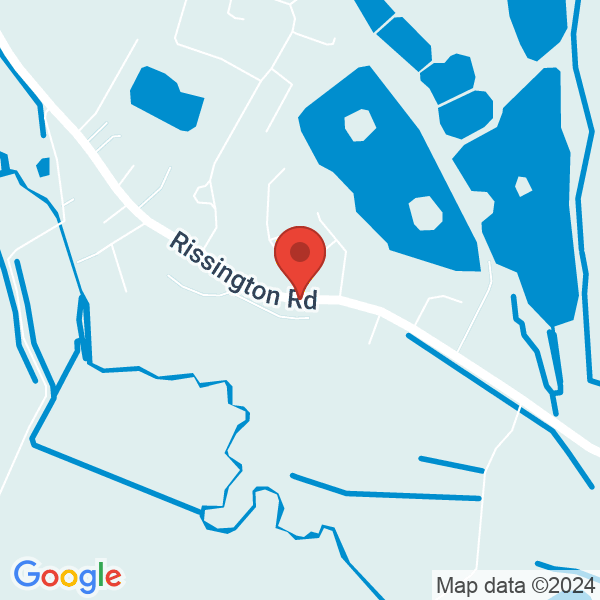 Location map of Bourton Lakes at Rissington Road, Bourton-on-the-Water, GL54 2DZ, Gloucestershire, United Kingdom. GPS coordinates: 51.877632,-1.746737